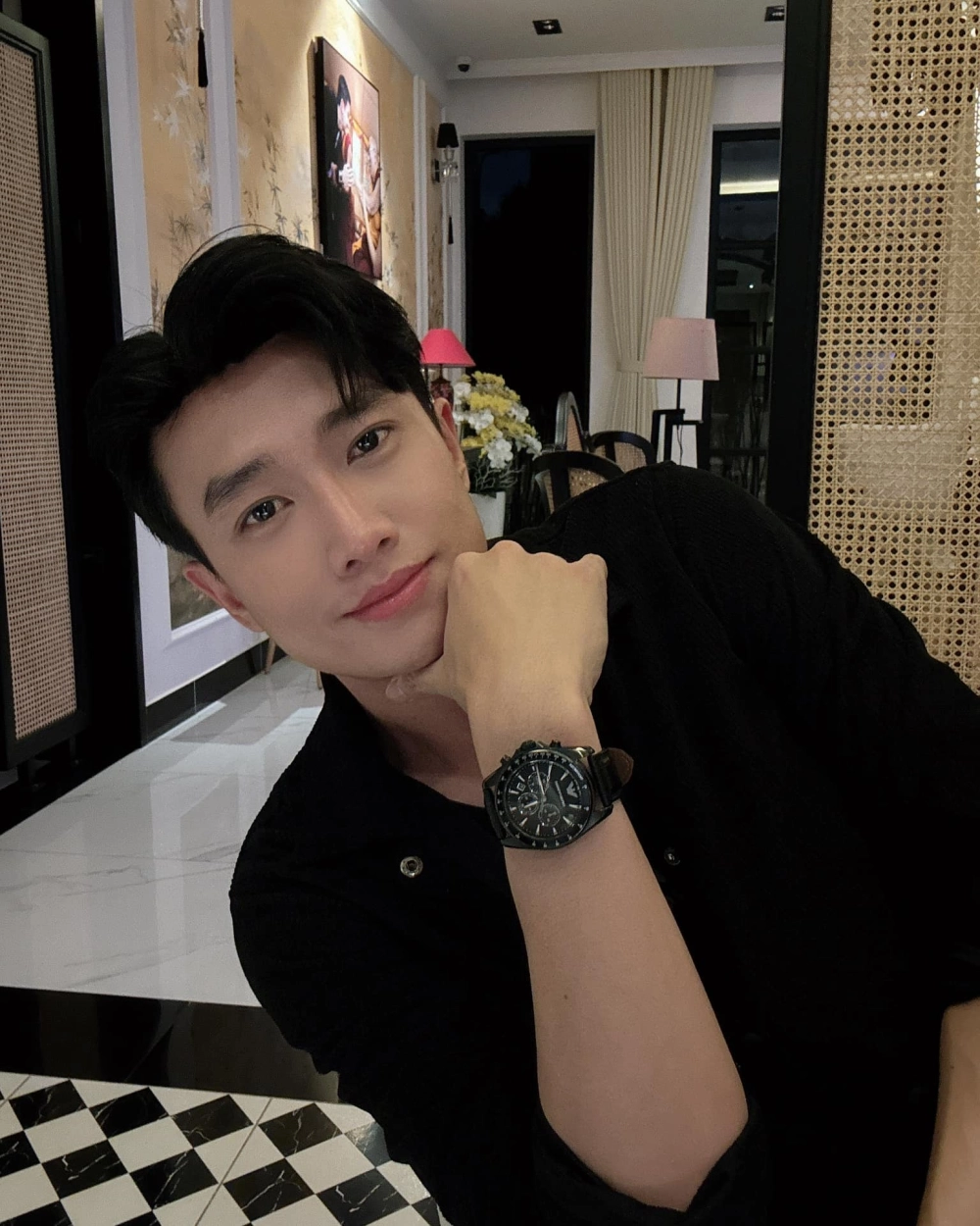 Diễn Viên Quốc Trường Về Nhà Đi Con vai diễn Vũ giúp anh tỏa sáng trên màn ảnh nhỏ