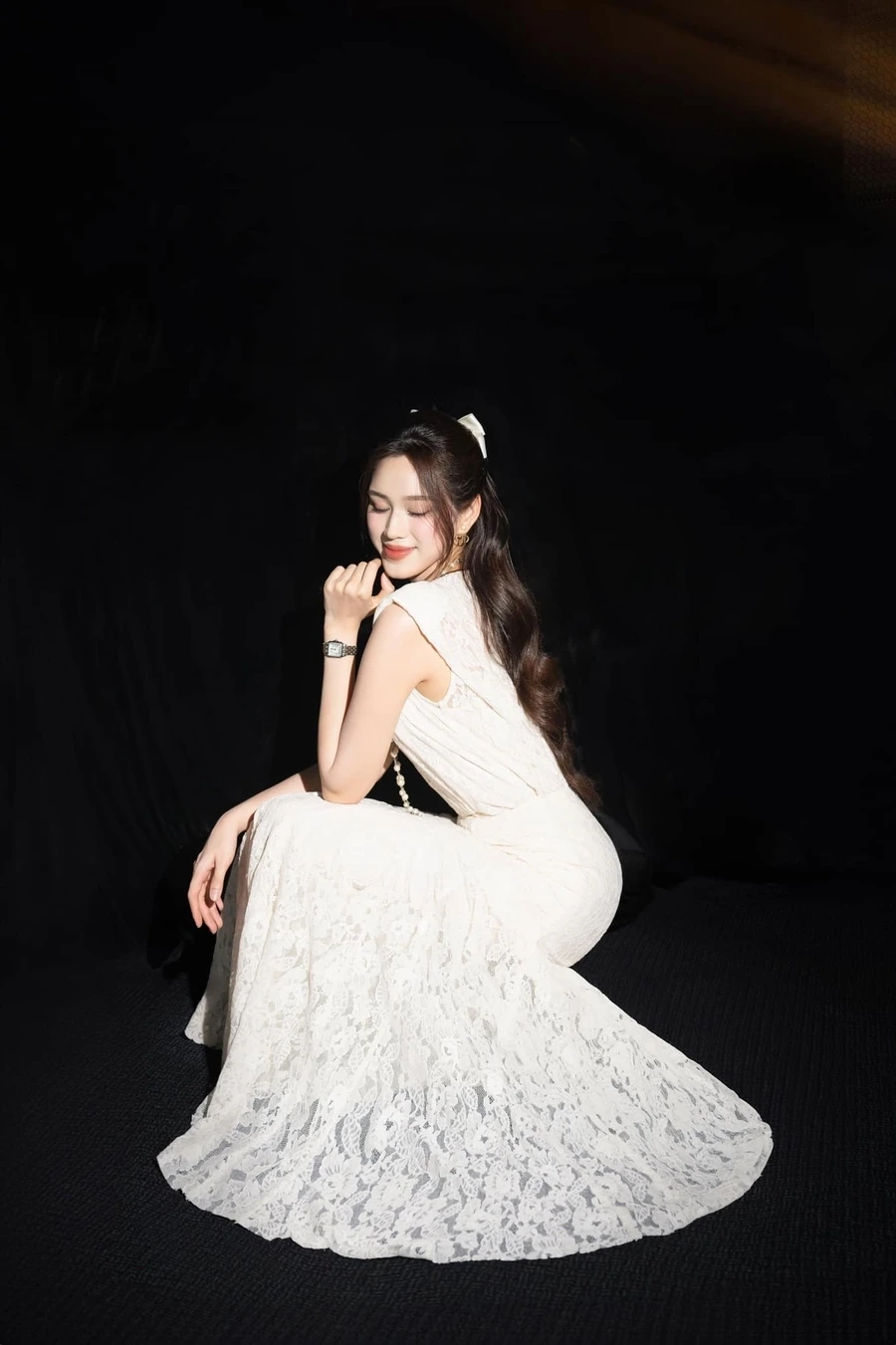 Hoa hậu Đỗ Thị Hà miss world rạng rỡ đầy tự tin trên sân khấu quốc tế