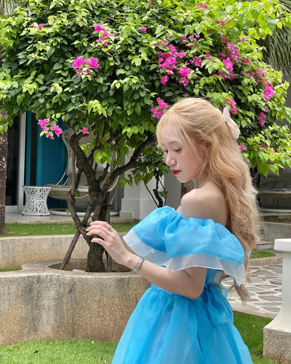Cơn sốt Làng Lá Đào Lê Phương Hoa gây bão cộng đồng mạng