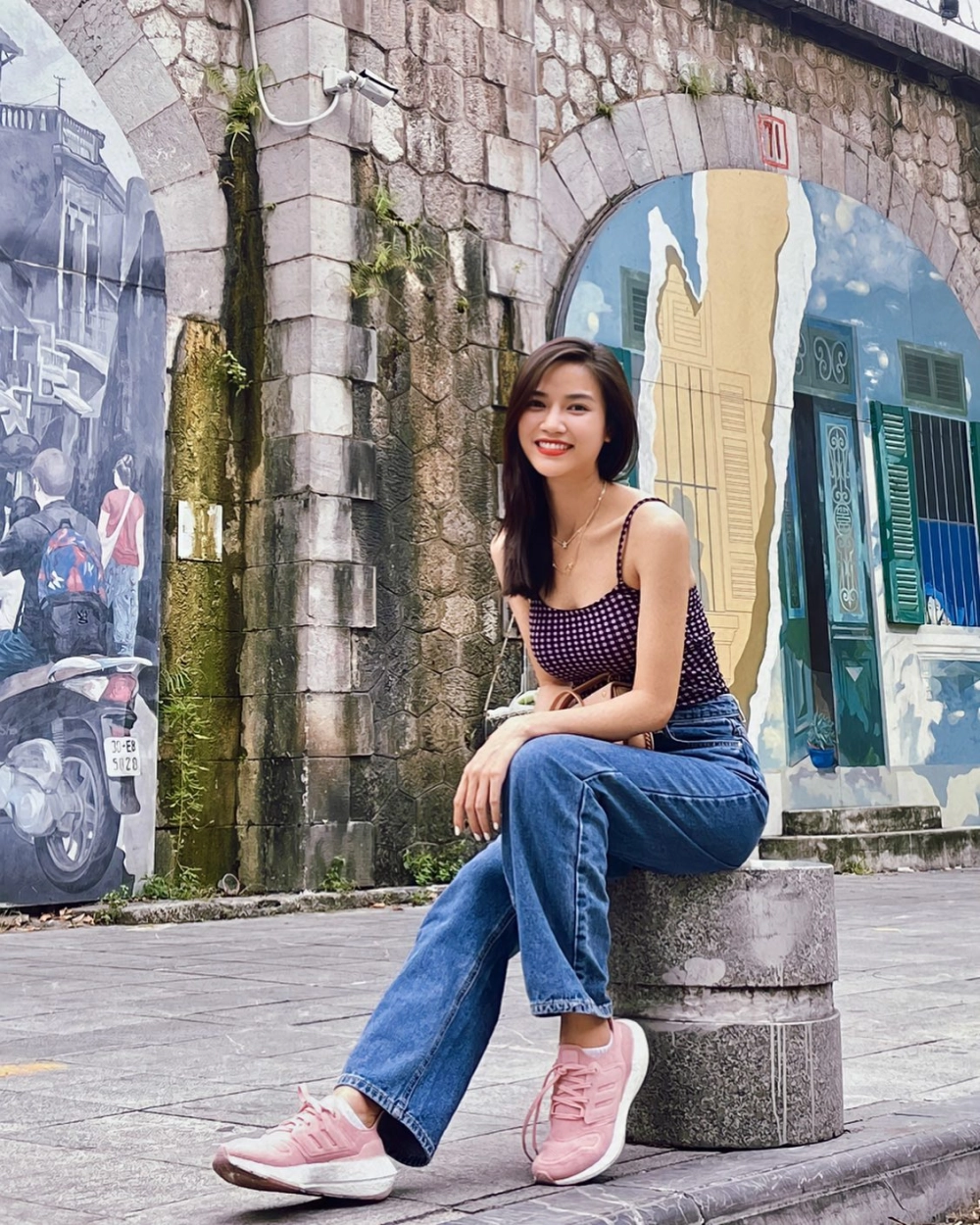 Diễn Viên Anh Đào VTV là gương mặt quen thuộc trên sóng truyền hình