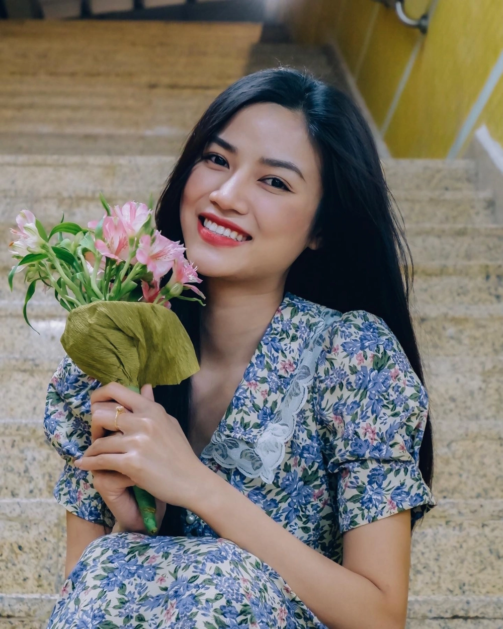 Diễn Viên Anh Đào Kính Vạn Hoa từng tham gia bộ phim tuổi thơ đầy kỷ niệm
