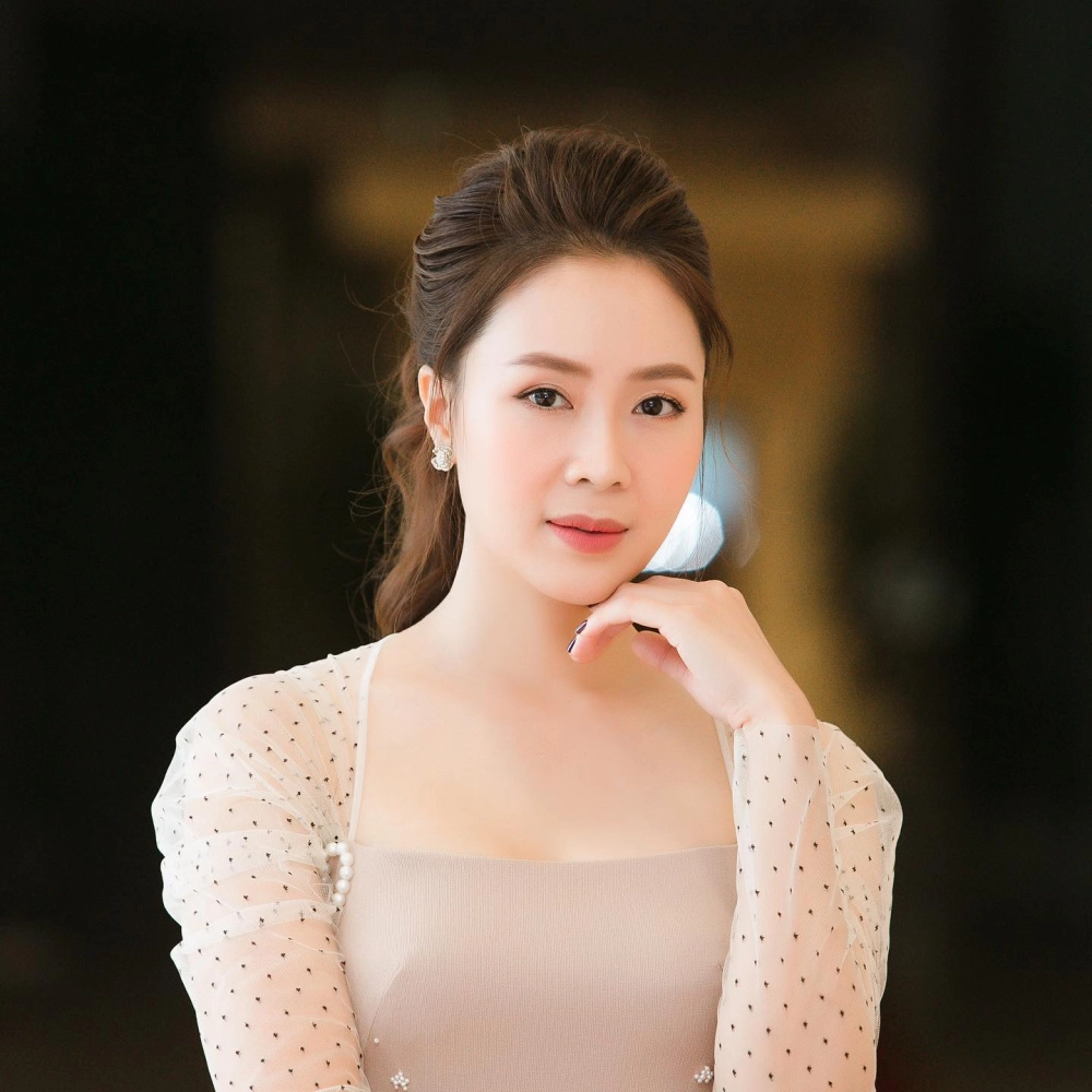 Bố Ruột Của Diễn Viên Hồng Diễm Là Ai thông tin về gia đình cô vẫn là một ẩn số