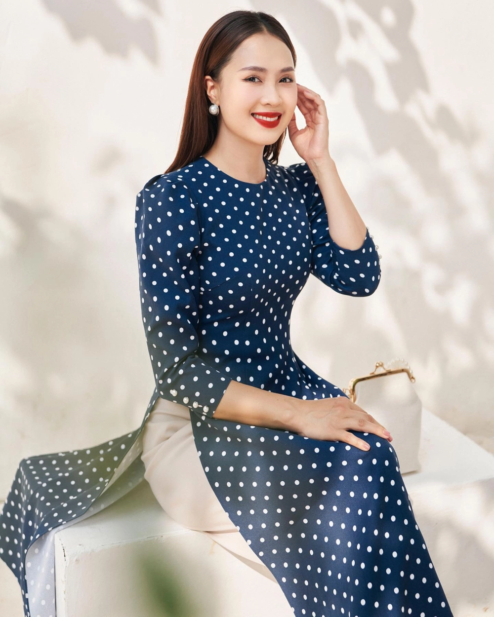 Tiểu sử của diễn viên Hồng Diễm