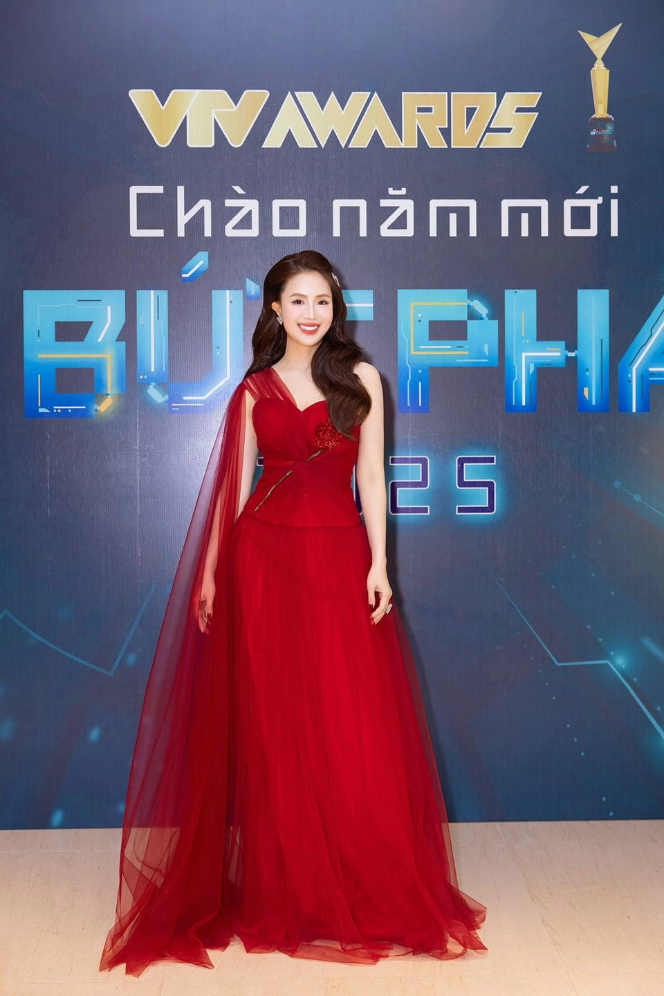 Chồng Diễn Viên Hồng Diễm cuộc sống hôn nhân hạnh phúc nhưng rất kín tiếng