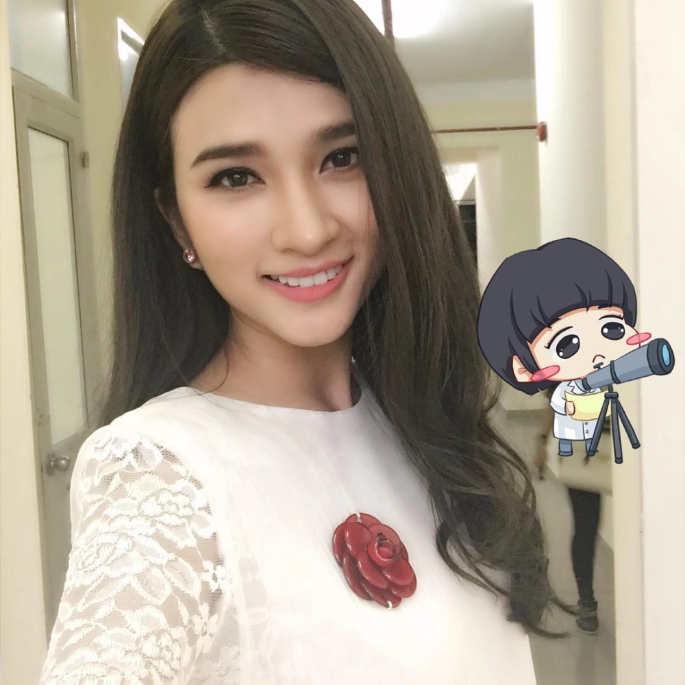 Diễn Viên Kim Tuyến Livestream giao lưu cùng người hâm mộ với phong cách gần gũi