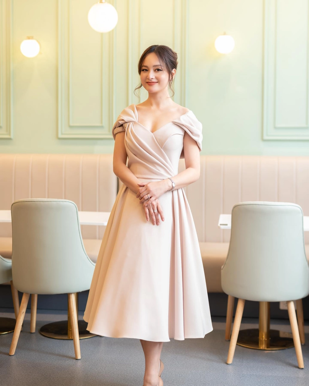 Mẹ Diễn Viên Lan Phương người phụ nữ luôn ủng hộ cô trong sự nghiệp