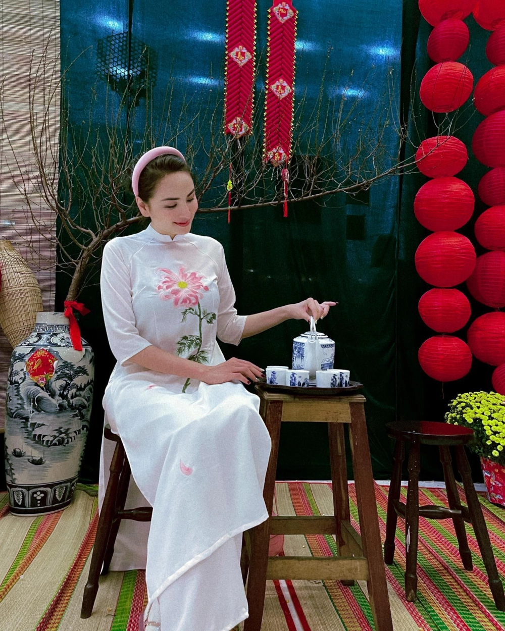 Hoa Hậu Diễm Hương Bán Dâm tin đồn không xác thực từng gây tranh cãi