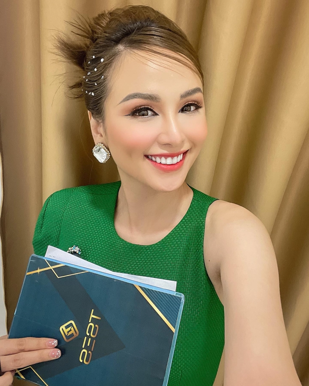 Hoa Hậu Diễm Hương Bị Chồng Đánh từng gây xôn xao với những lùm xùm đời tư
