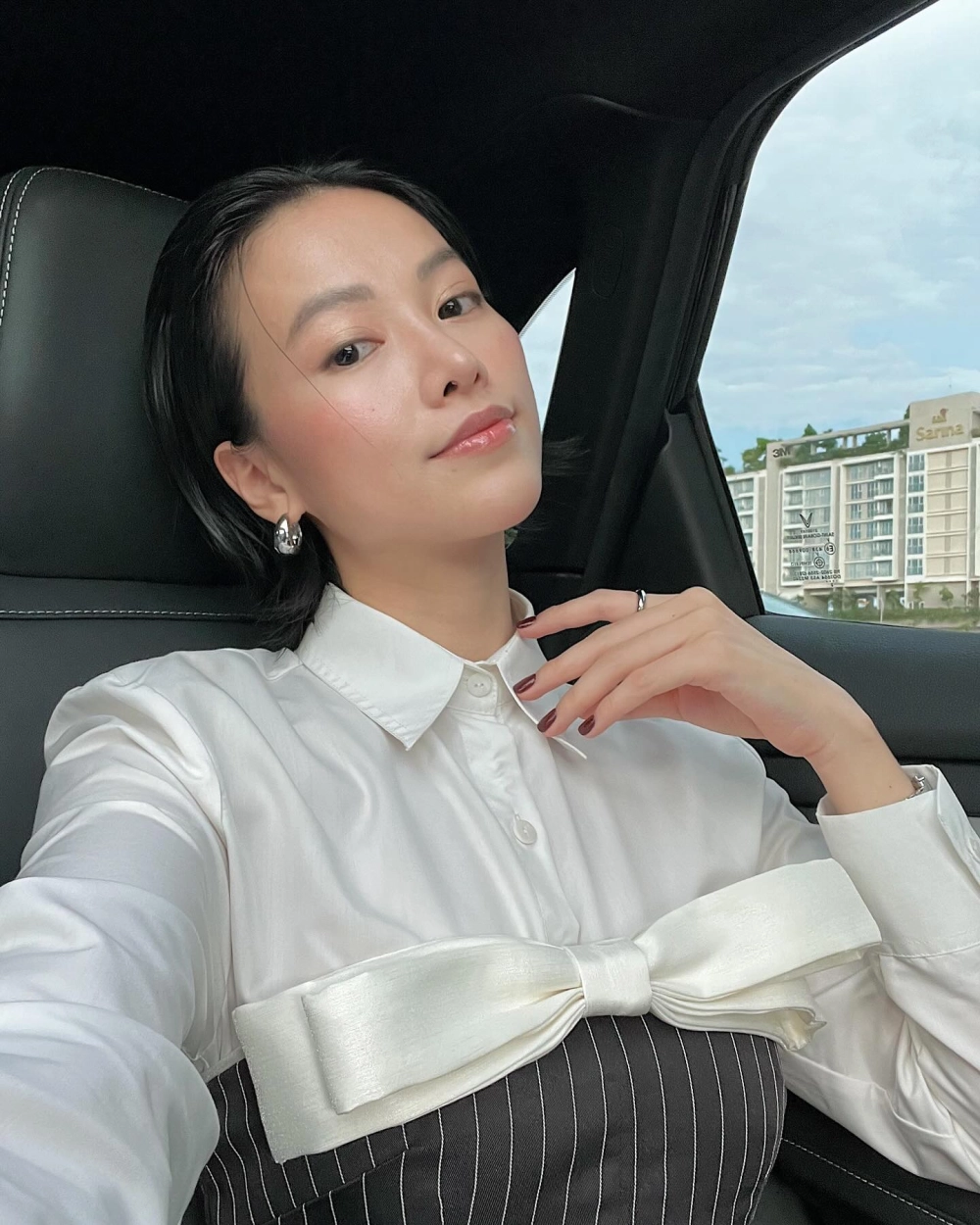 Hành động ý nghĩa của Hoa Hậu Phương Khánh Hiến Tóc gây xúc động