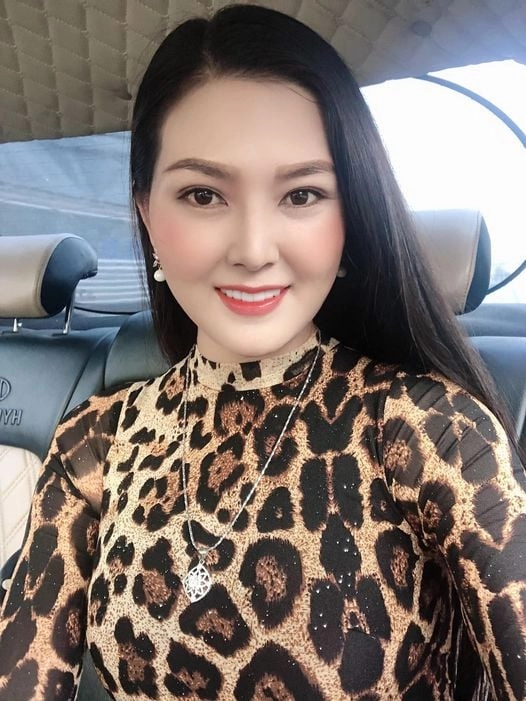 Chất giọng truyền cảm của Hoa Hậu Kim Thoa hát