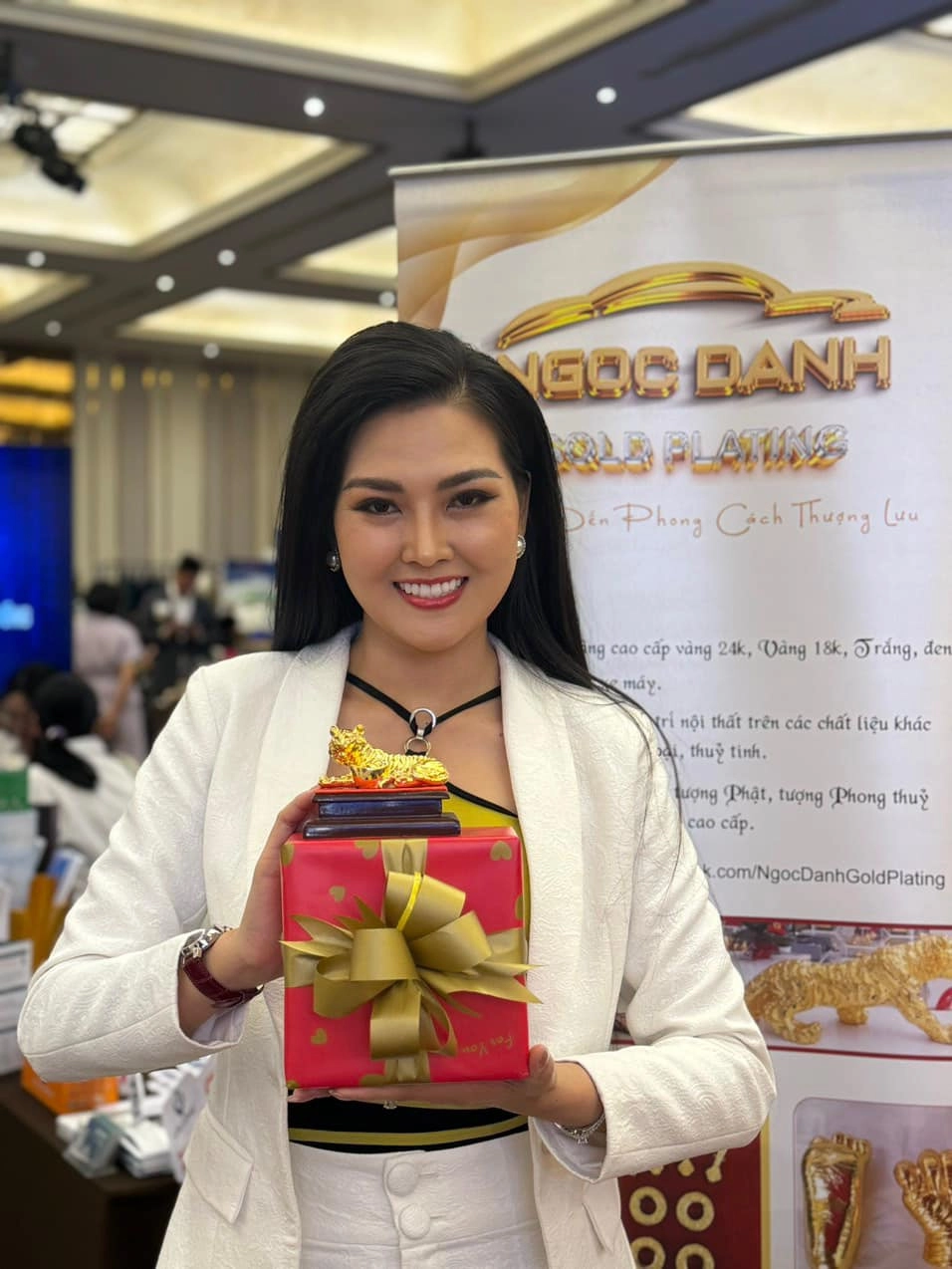 Danh tính chồng Hoa Hậu Kim Thoa là ai