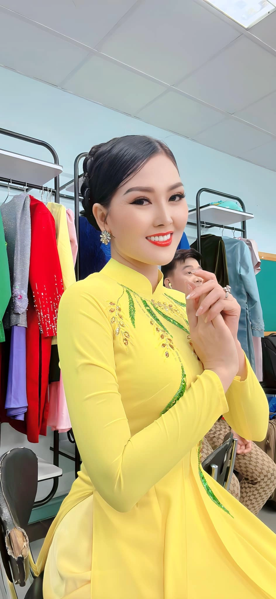 Thông tin về Hoa Hậu Kim Thoa năm nay bao nhiêu tuổi