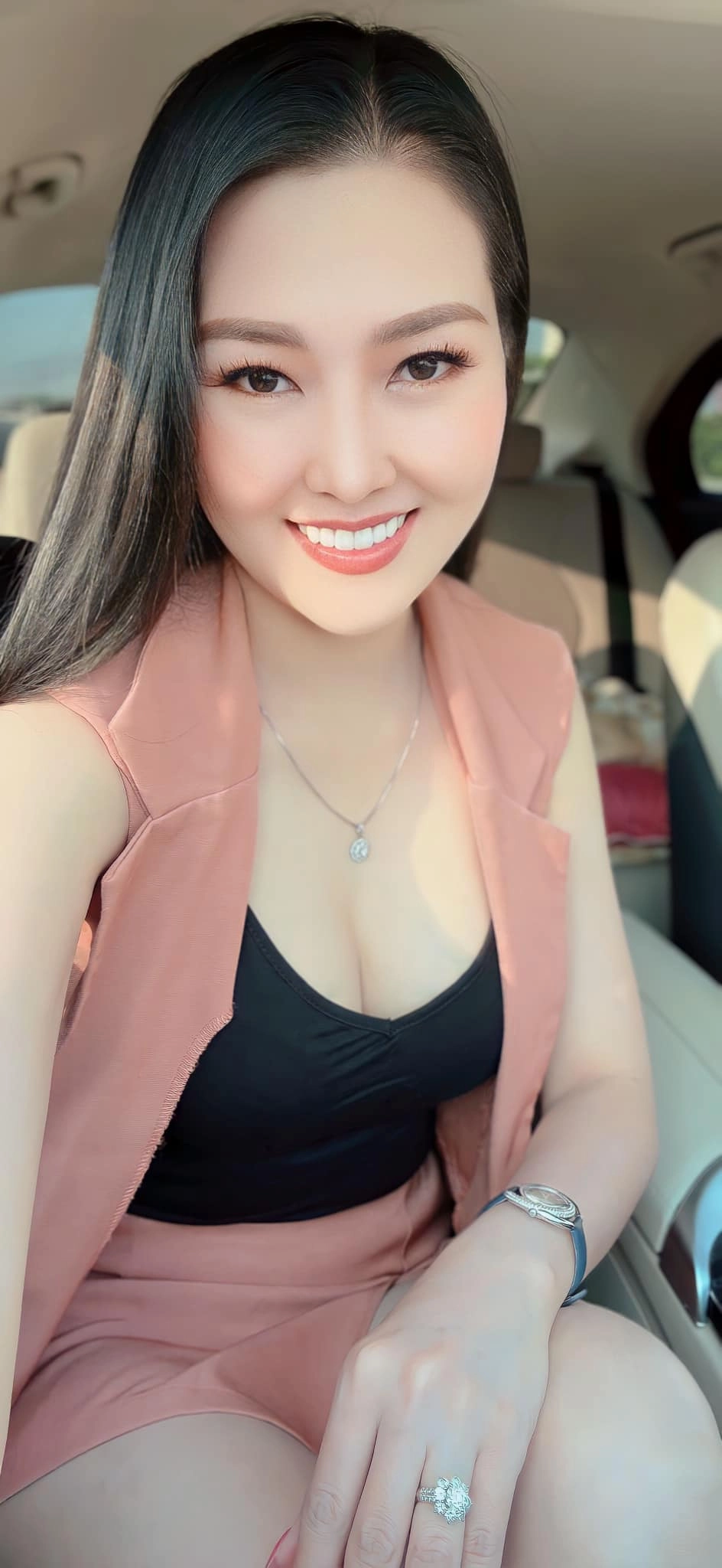 Sự kết hợp ấn tượng giữa Hoa Hậu Kim Thoa Randy