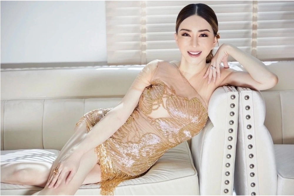 Tìm hiểu ca sĩ Hoa Hậu Kim Thoa bao nhiêu tuổi