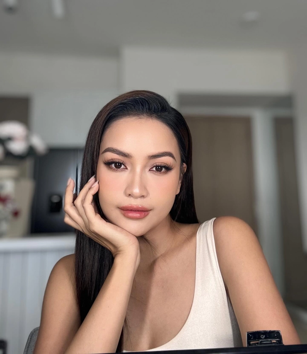 Cuộc sống gia đình của Gia Đình Hoa Hậu Ngọc Châu khiến nhiều người ngưỡng mộ