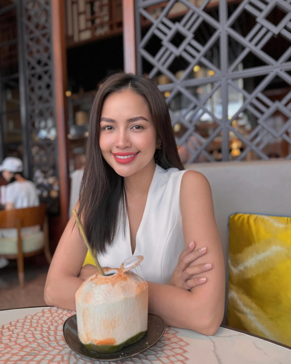 Vẻ đẹp kiêu sa của Ngọc Châu trong sự kiện quốc tế