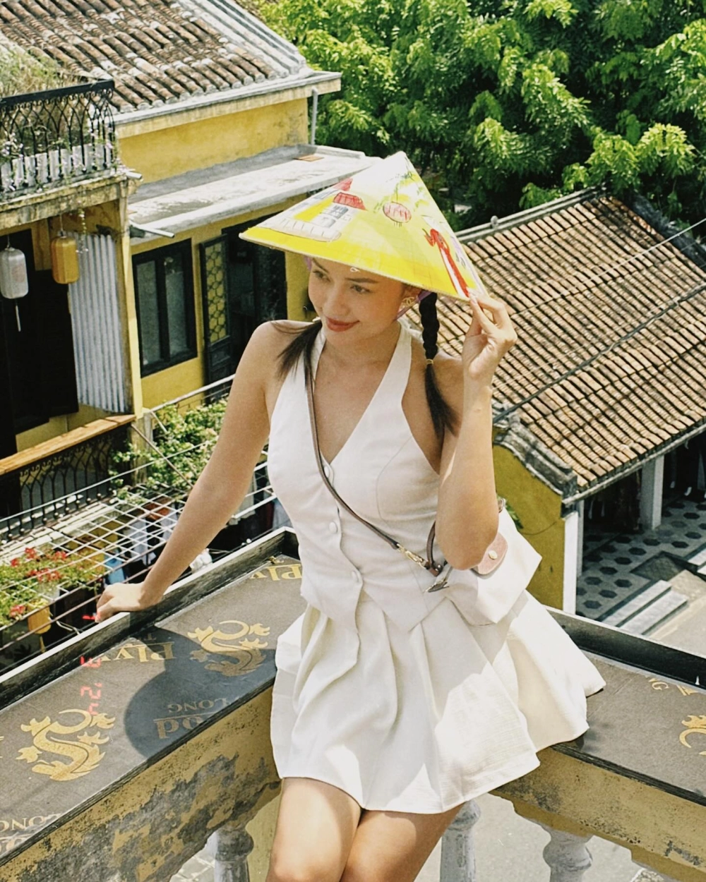 Bật mí năm sinh chính xác của Hoa Hậu Ngọc Châu Sinh Năm Báo Nhiều