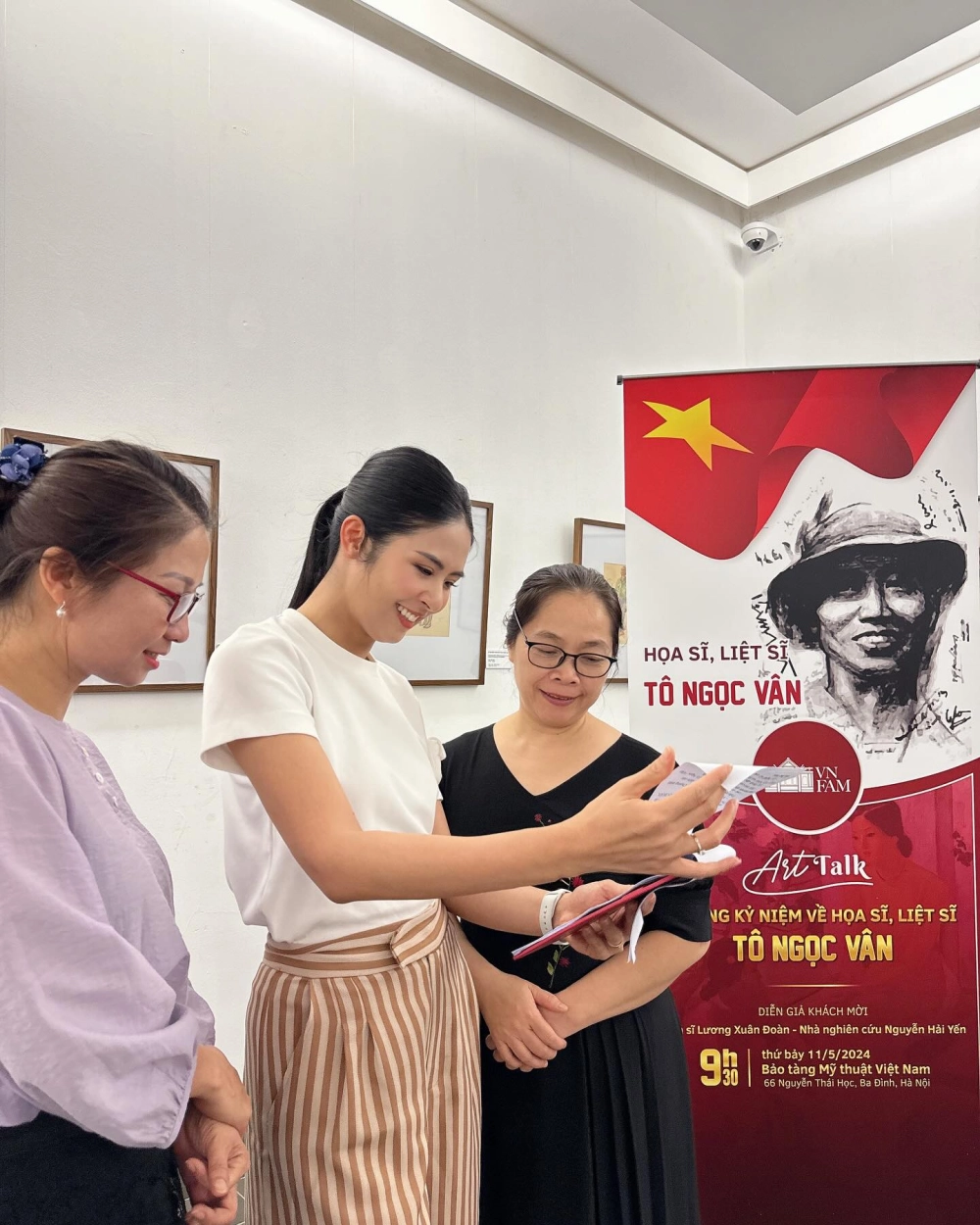 Bộ ảnh đẹp của Hình Ảnh Hoa Hậu Ngọc Hân