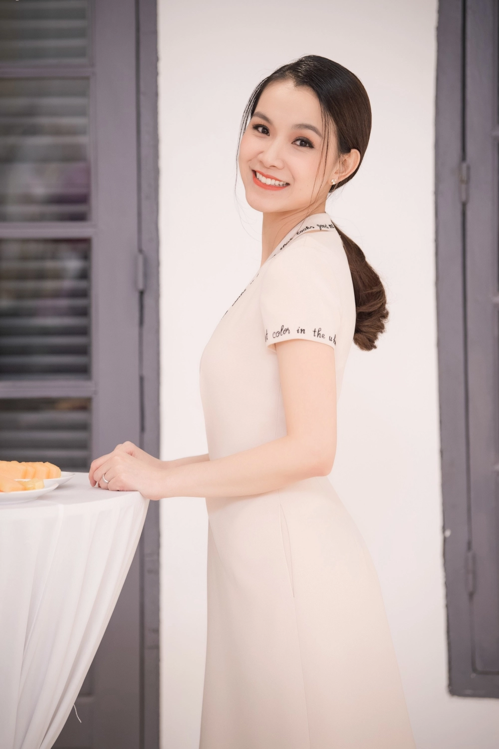 Những hình ảnh mới nhất trên Hoa Hậu Thùy Lâm Facebook khiến fan thích thú