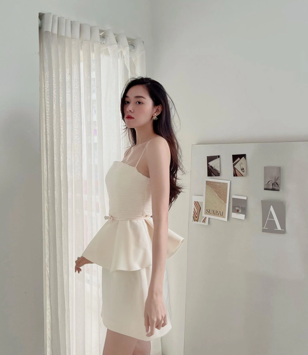Hoa Hậu Tường San Sinh Năm Bao Nhiêu sinh năm 2000 với vẻ đẹp ngọt ngào