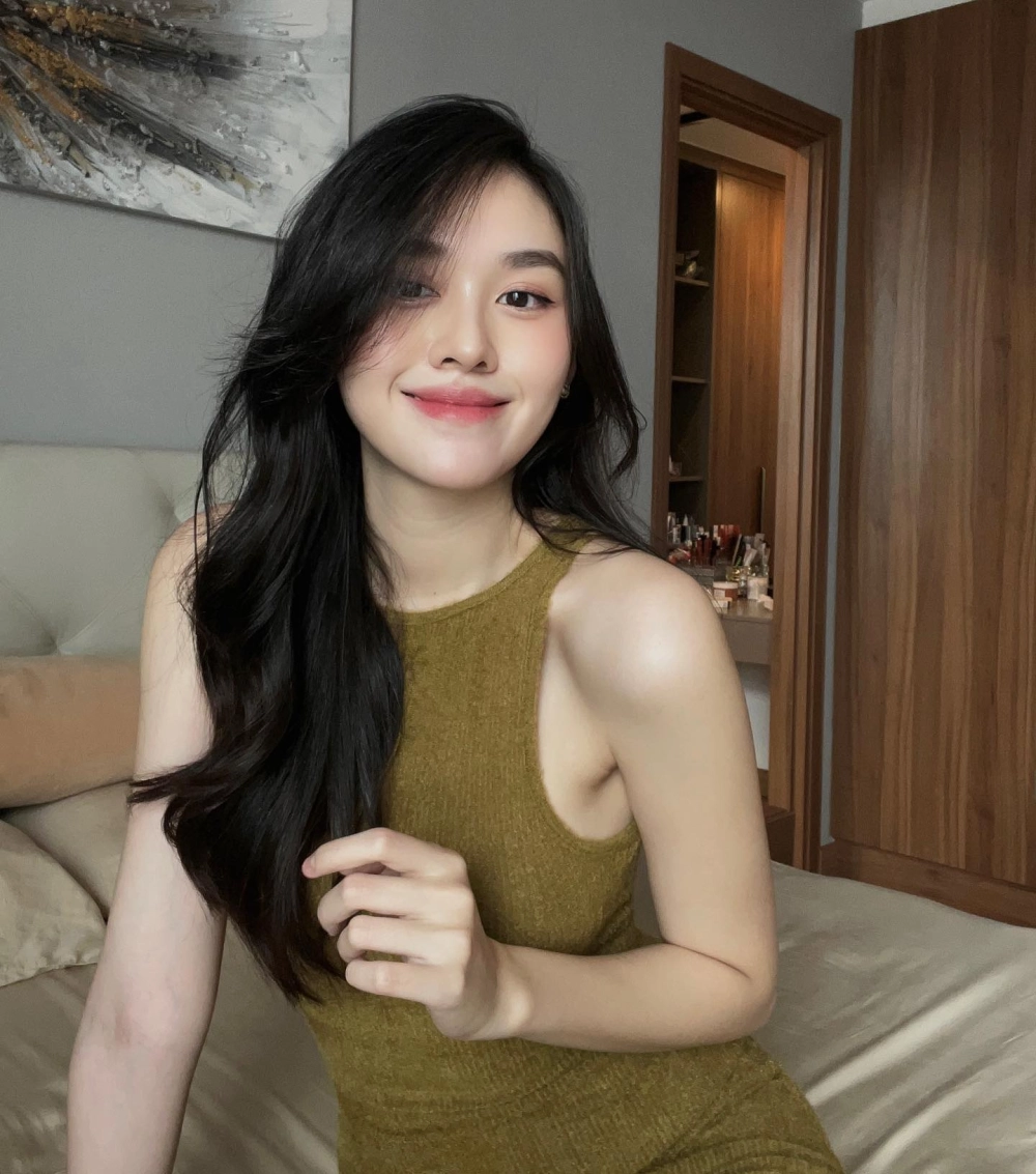 Hoa Hậu Chuyển Giới Tường San Sinh Năm Bao Nhiêu cô sinh năm 2000 với hành trình đầy cảm hứng
