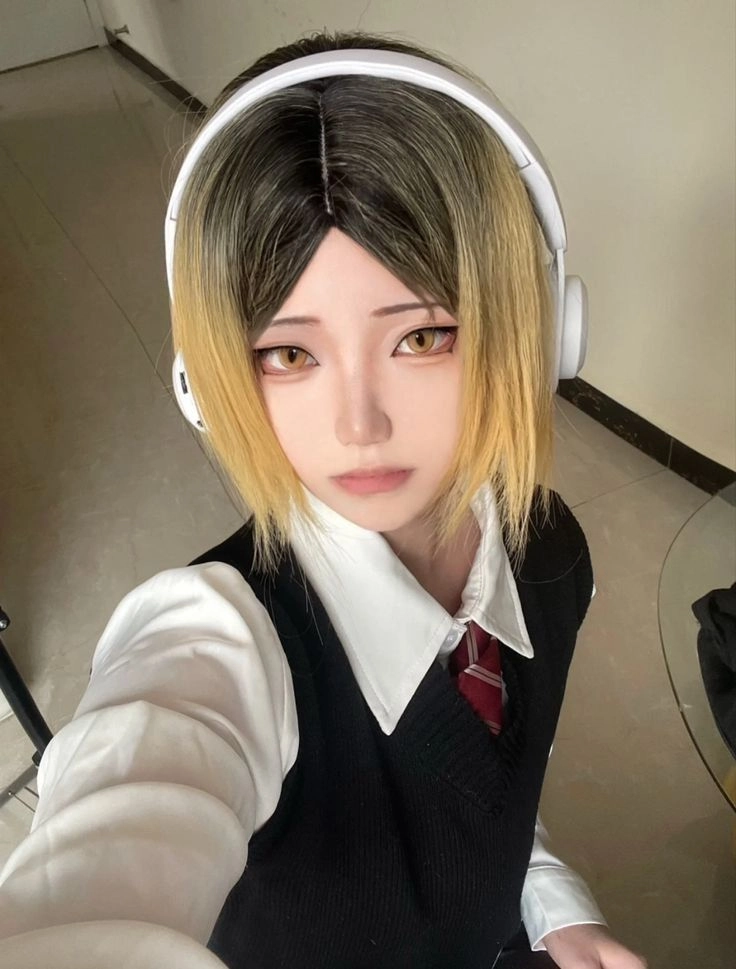 Kenma Cosplay màn hóa thân hoàn hảo của các fan hâm mộ