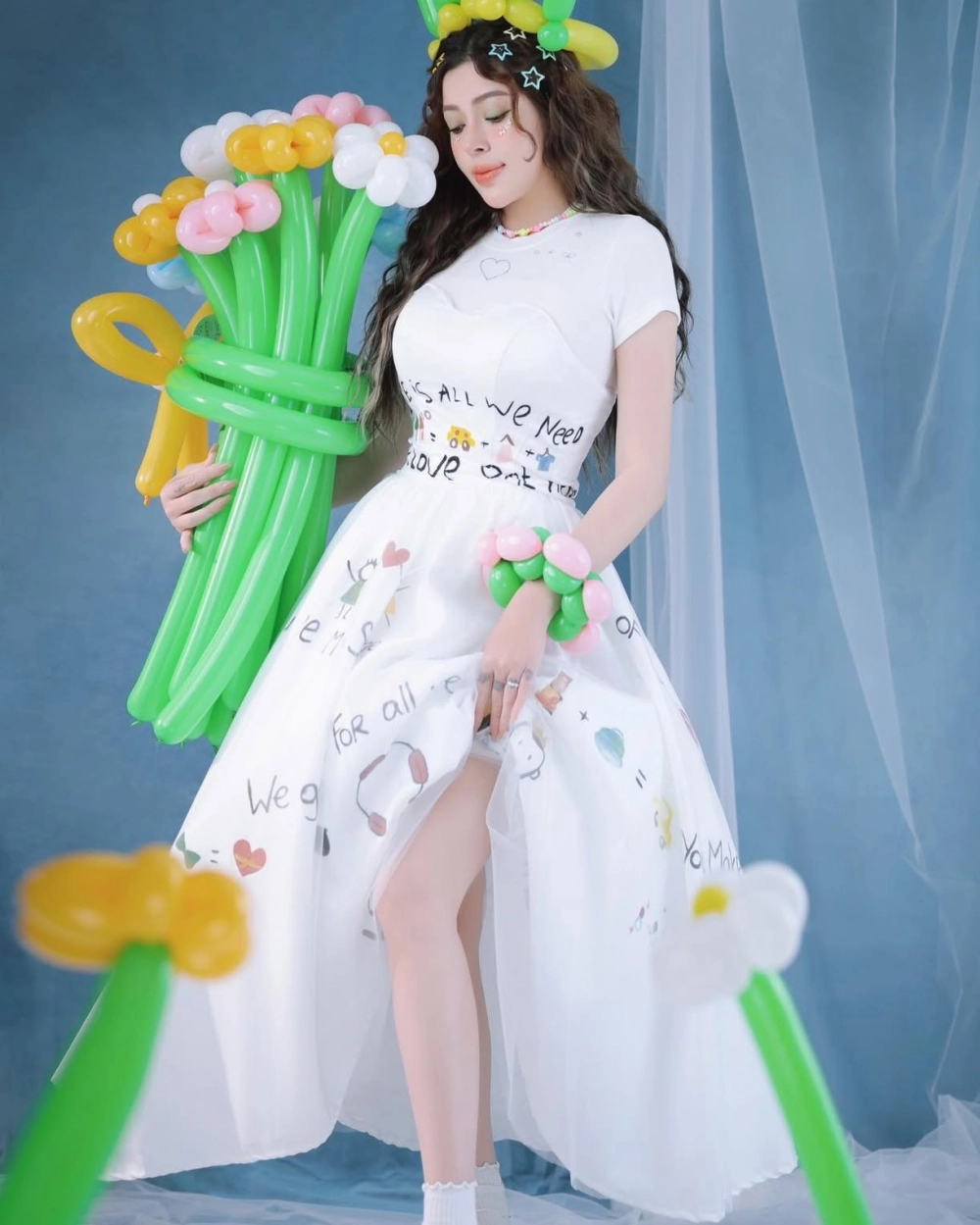 Tiểu sử của Nguyễn Diệu Linh Linh Barbie thu hút sự chú ý