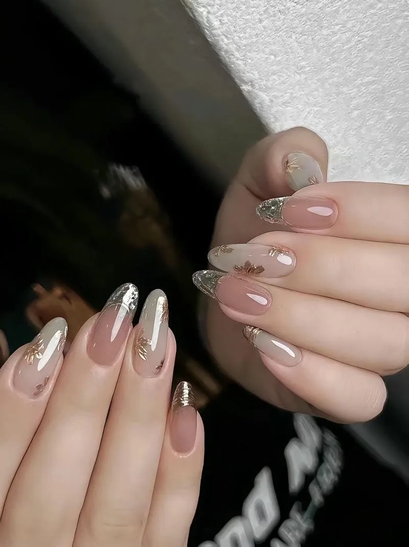 Mẫu móng nhọn đơn giản dành cho nàng yêu sự tối giản