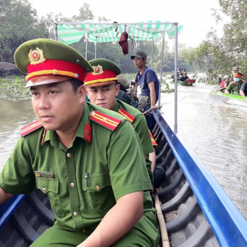Khi meme công an chìm xuất hiện, mọi người đều bất ngờ