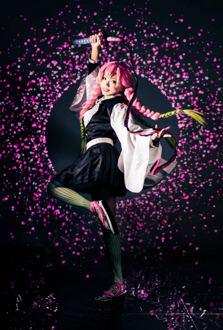 Mitsuri cosplay sexy vẻ đẹp cuốn hút khó rời mắt