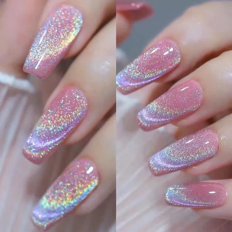 Mẫu nail mắt mèo cầu vồng giúp nàng tỏa sáng với hiệu ứng đặc biệt