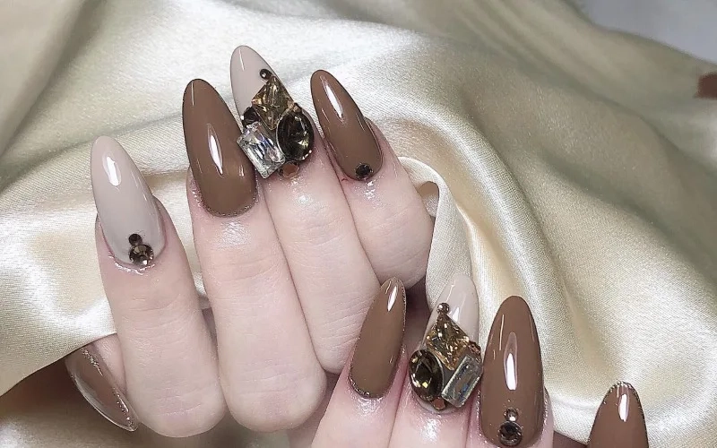 Các mẫu móng sơn thạch đẹp giúp nàng có thêm nhiều lựa chọn