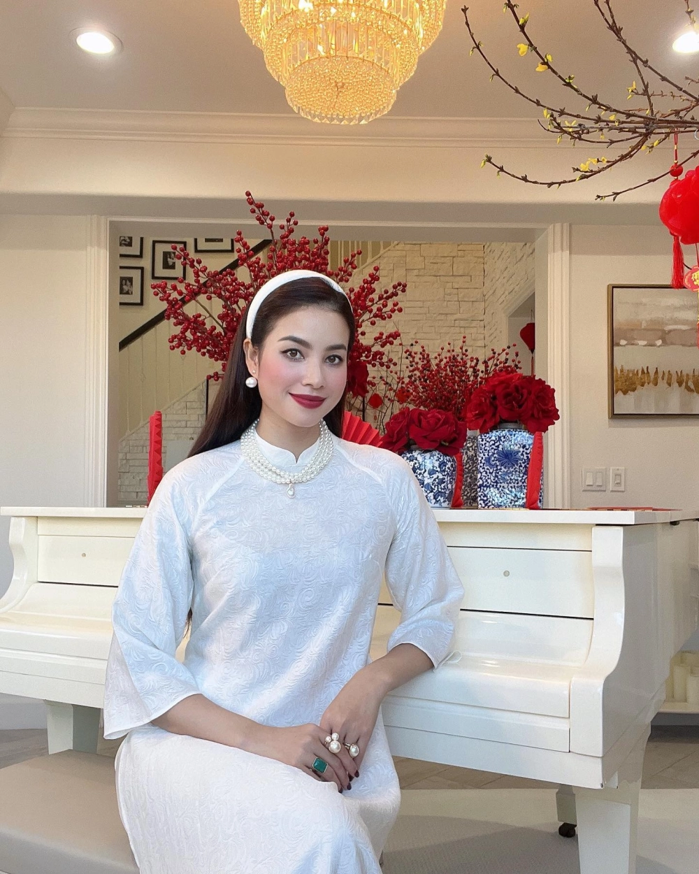 Hành trình nổi bật của Tiểu Sử Phạm Hương