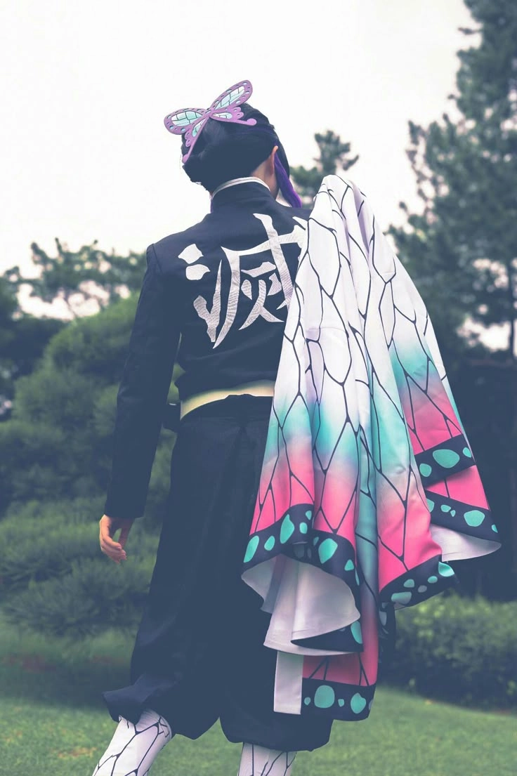 Cosplay Kimetsu No Yaiba Shinobu đầy tinh tế và sắc sảo