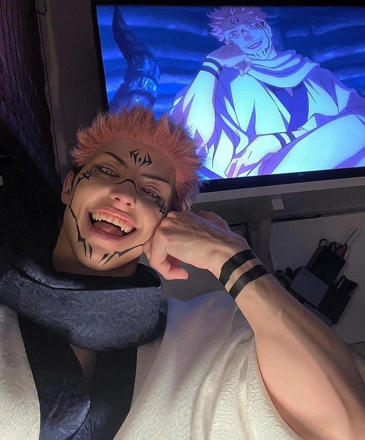Cosplay Sukuna màn tái hiện đầy uy lực của fan JJK