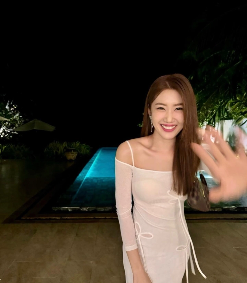 Vẻ đẹp đầy mê hoặc trong gái xinh nhảy trên tiktok khiến ai cũng thích