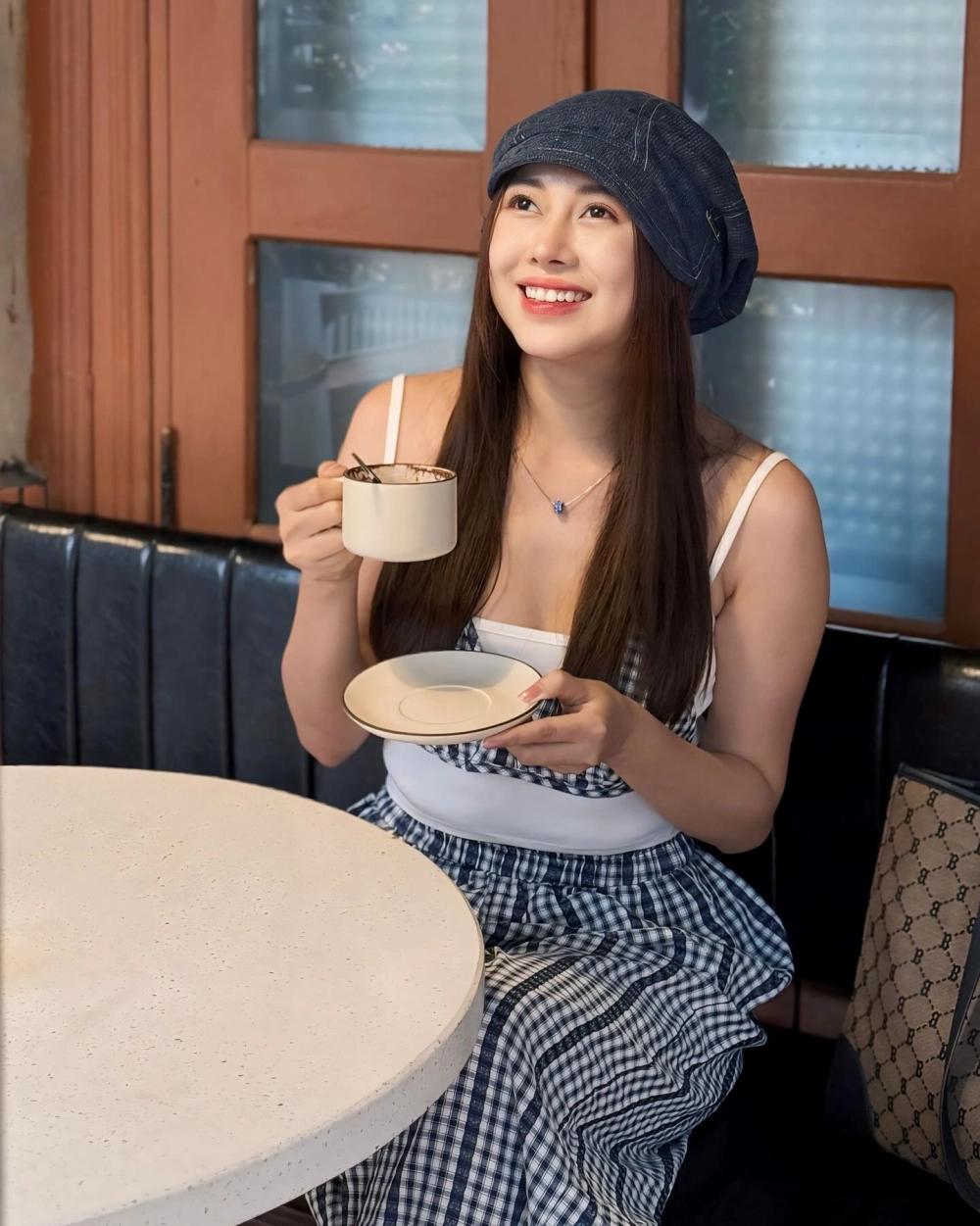 Những lùm xùm liên quan đến Việt Phương Thoa Phốt