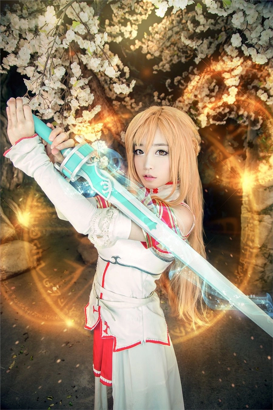 Asuna Yuuki cosplay tỏa sáng với khí chất nữ thần