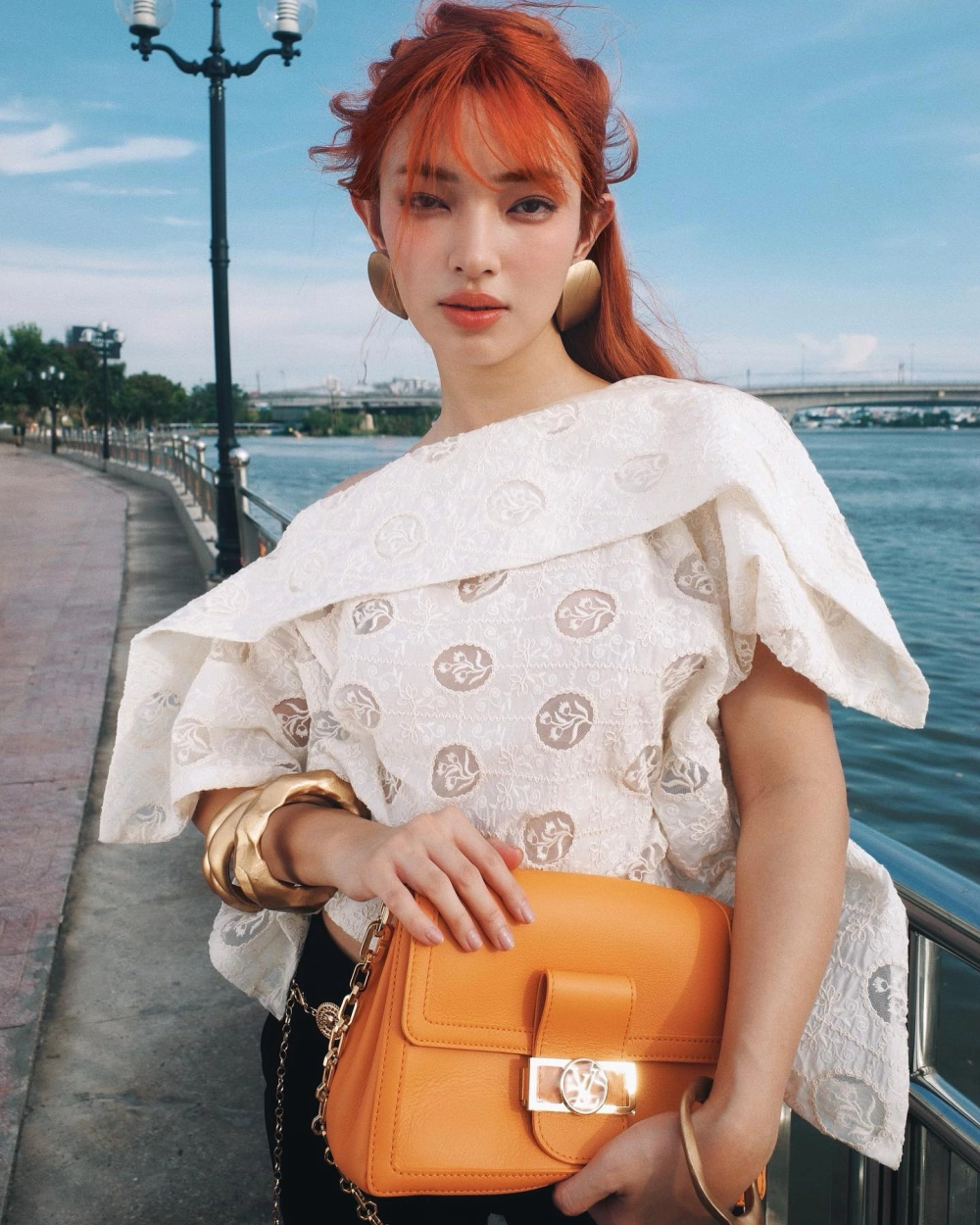 Người mẫu Châu Bùi nổi bật với phong cách thời trang hiện đại và cá tính