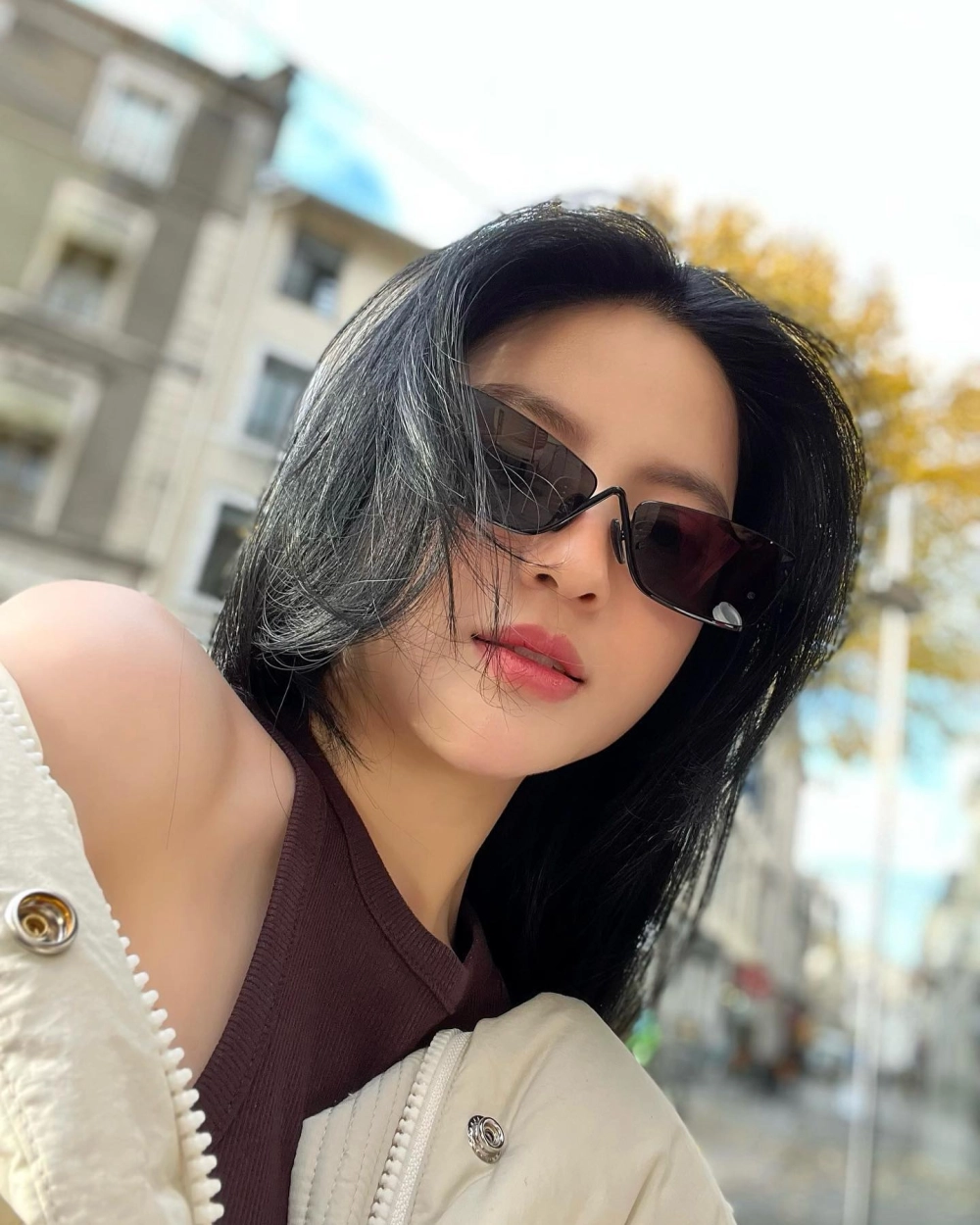 Gia thế Chu Thanh Huyền giản dị nhưng đáng nể