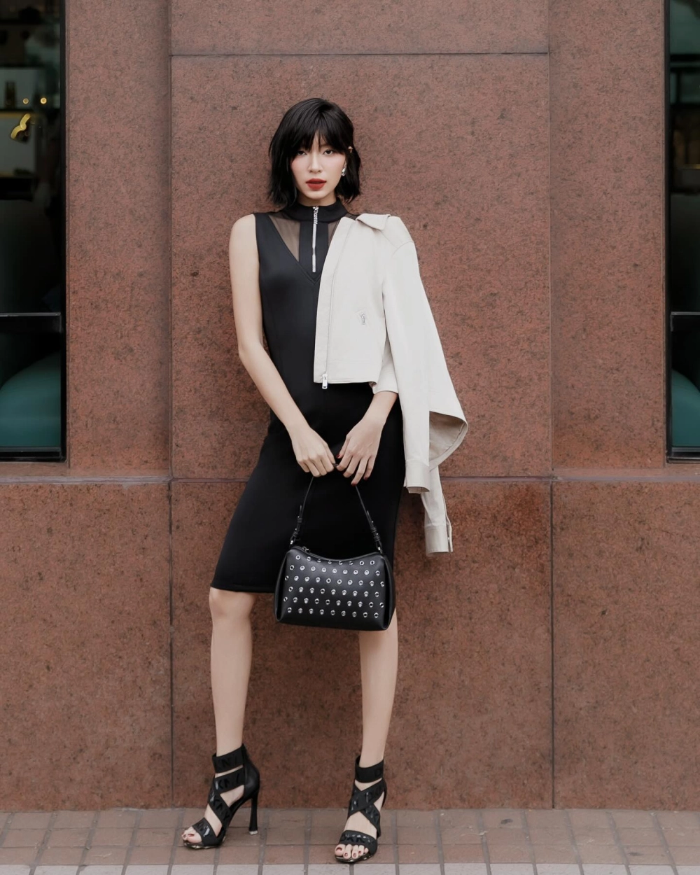 Đồng ánh quỳnh người mẫu – những bước đi trên sàn catwalk đầy ấn tượng