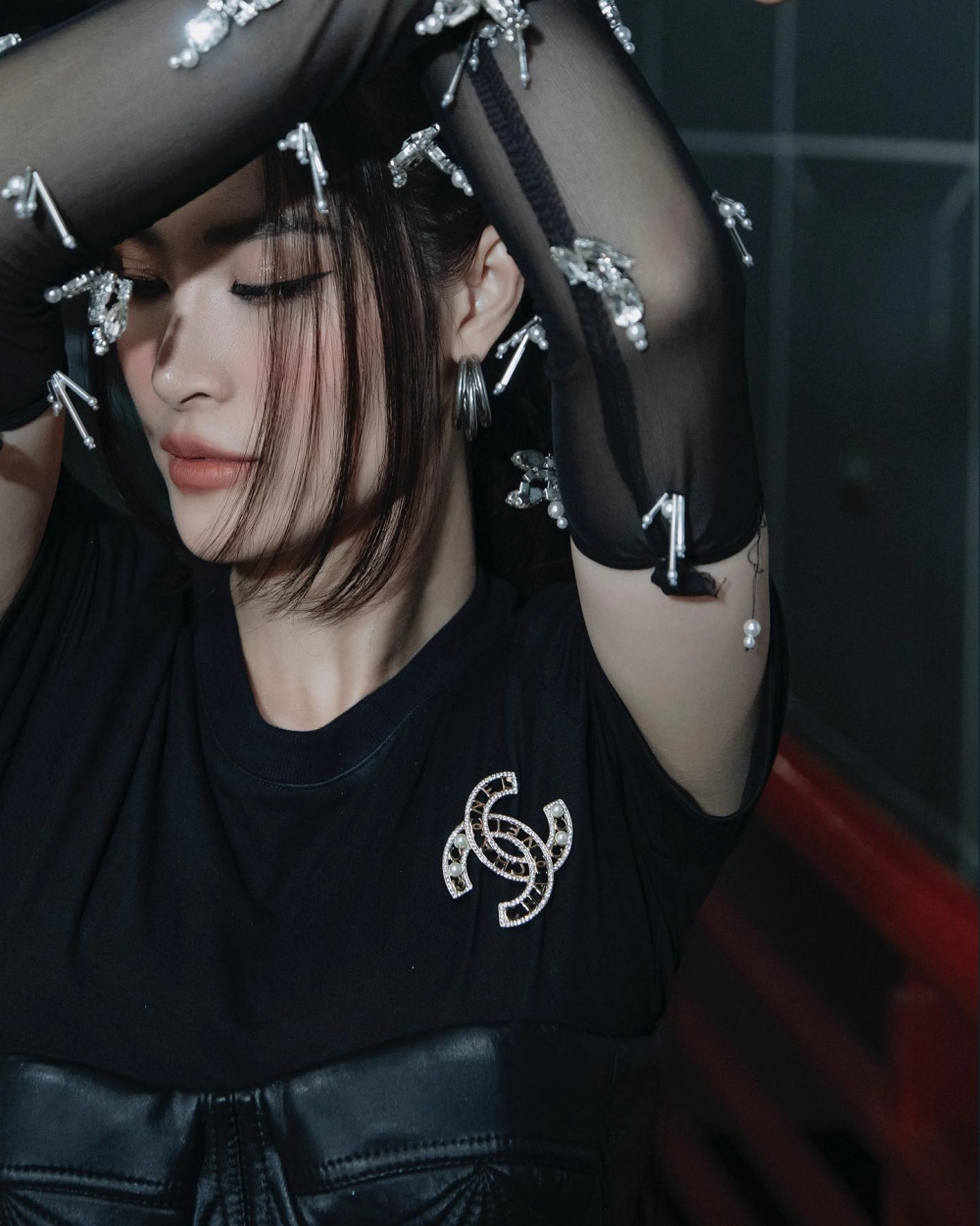 Ca sĩ Đông Nhi luôn mang đến những bản hit đầy cảm xúc