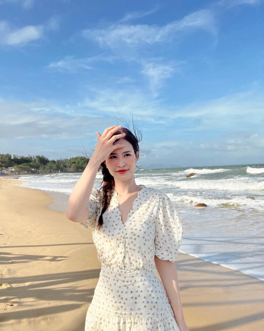 Đông Nhi chiều cao là bao nhiêu? Đây là câu hỏi nhiều người thắc mắc
