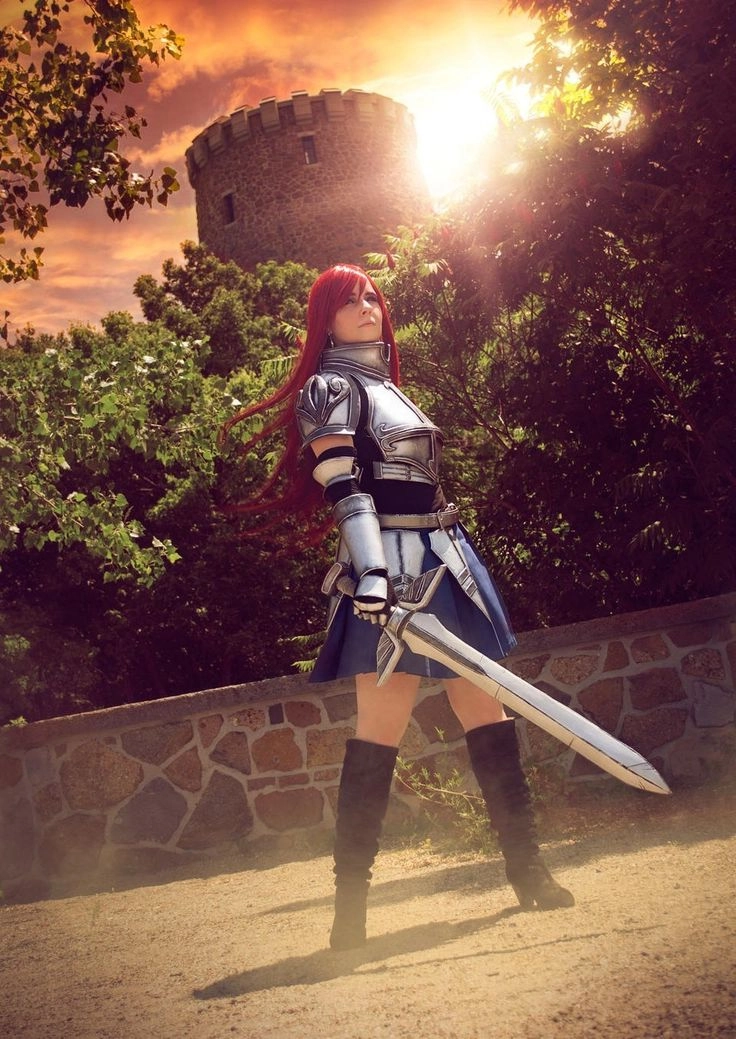 Erza Scarlet cosplay được yêu thích trên toàn thế giới