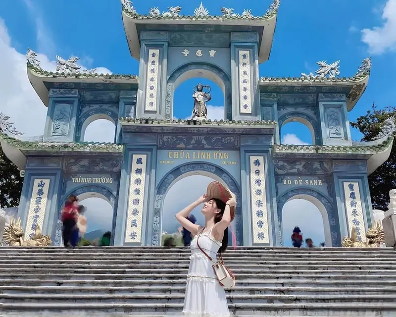 Chùa Linh Ứng trên bán đảo Sơn Trà nổi bật với tượng Phật Bà Quan Âm lớn nhất Việt Nam