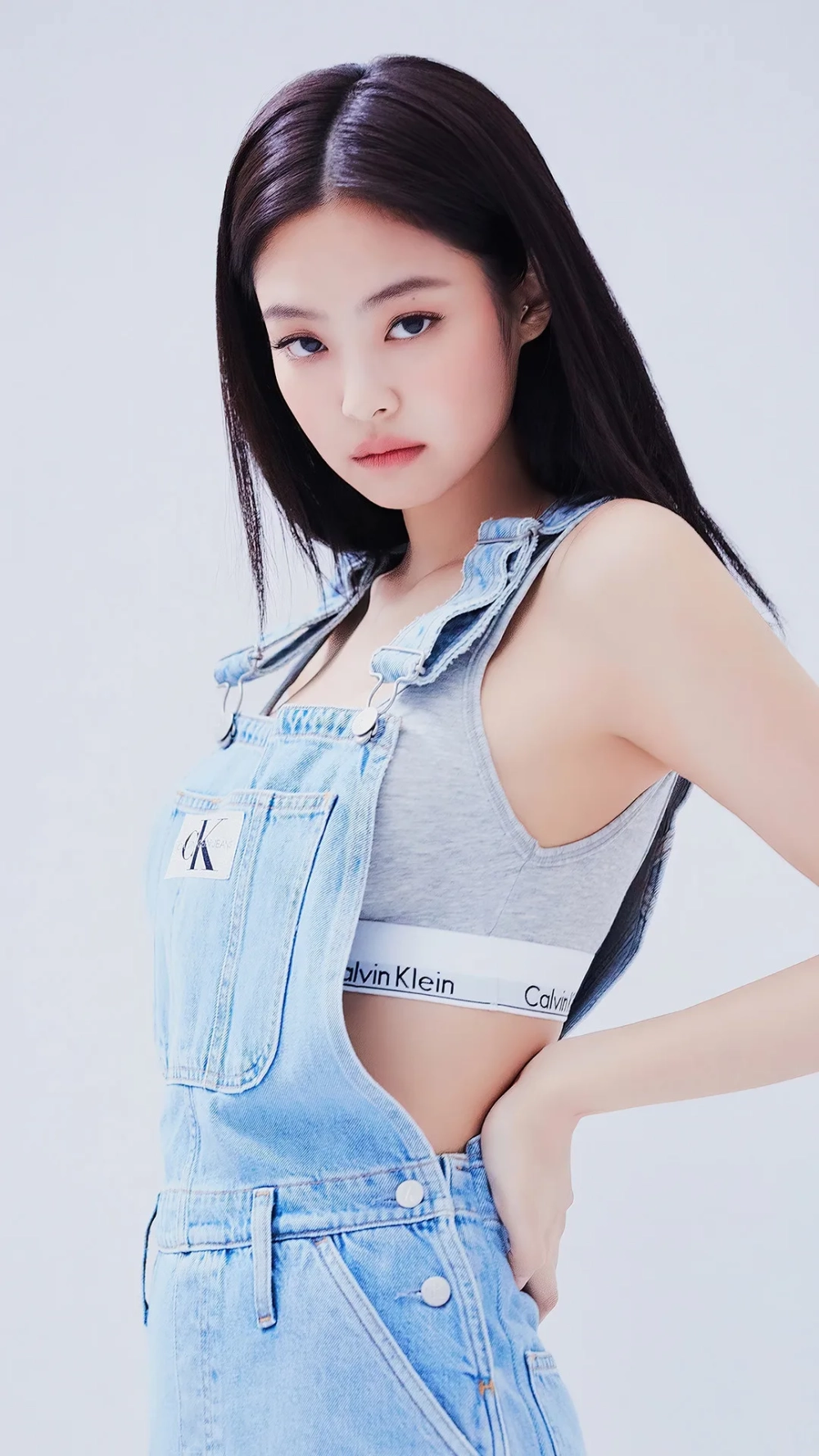 Điện thoại sang chảnh cùng hình nền Blackpink Jennie cực đỉnh