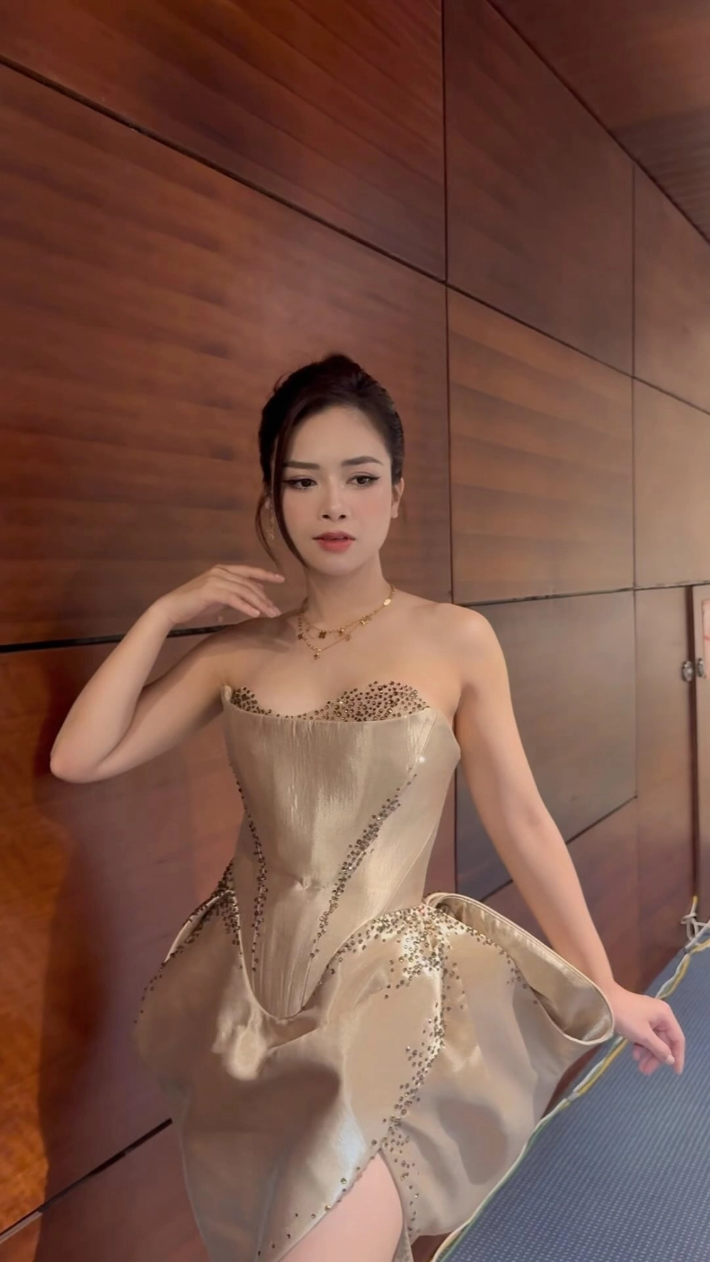 Cùng nhìn lại hành trình ấn tượng của Dương Hoàng Yến The Voice 2013 trên sân khấu