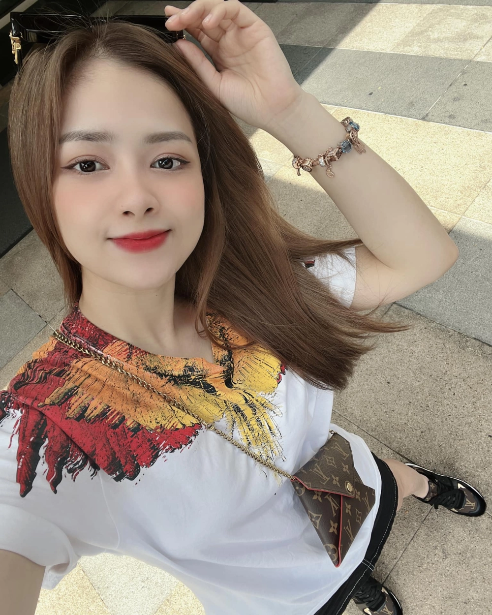 Cùng hát theo Karaoke chiếc khăn piêu Dương Hoàng Yến và tận hưởng không gian âm nhạc