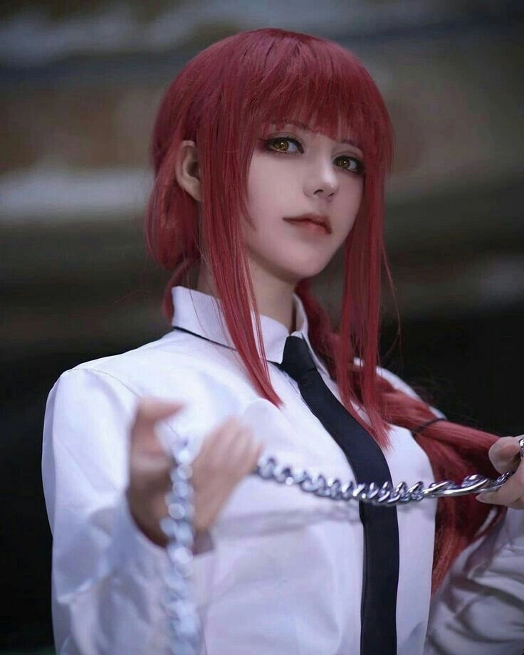 Makima cos sự hóa thân hoàn hảo thành Makima trong cosplay