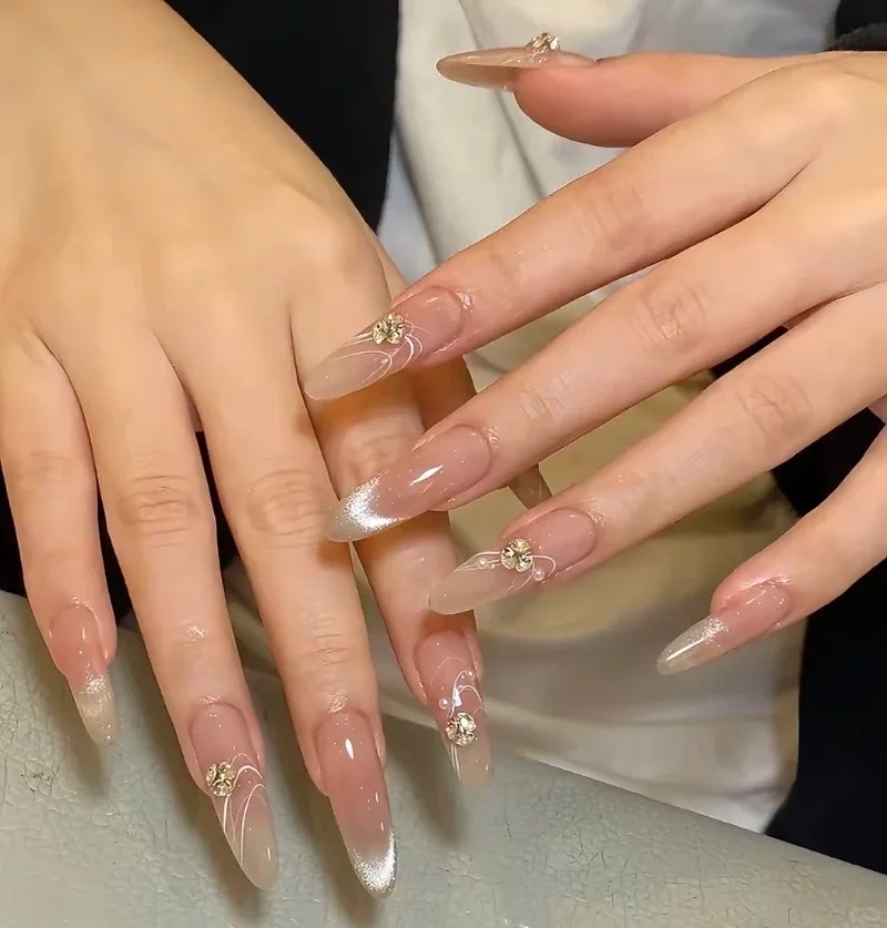 Gợi ý móng xinh ăn tết cực hợp mốt